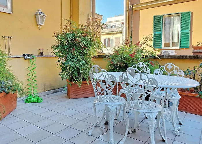 Amleto Apartments